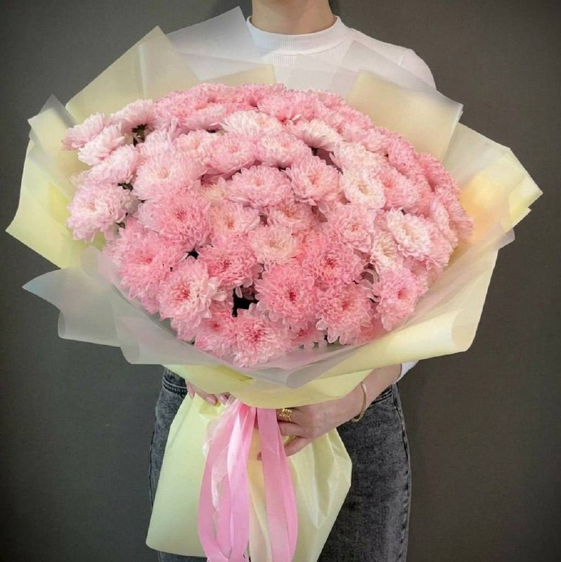 Моно-букет из розовых кустовых хризантем
